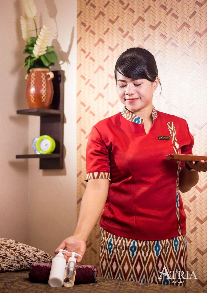 Atria Hotel Malang Eksteriør billede