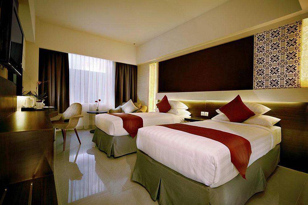 Atria Hotel Malang Eksteriør billede